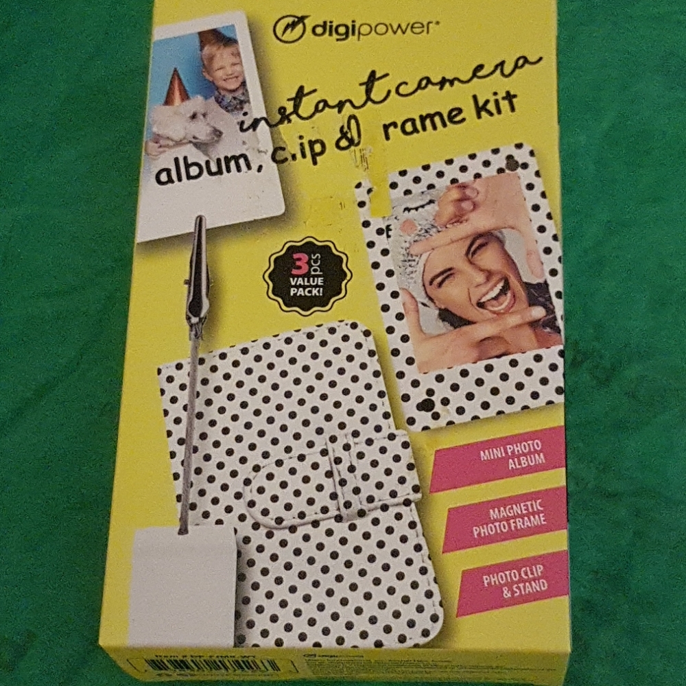 digipower instant camera album, clip and frame kit